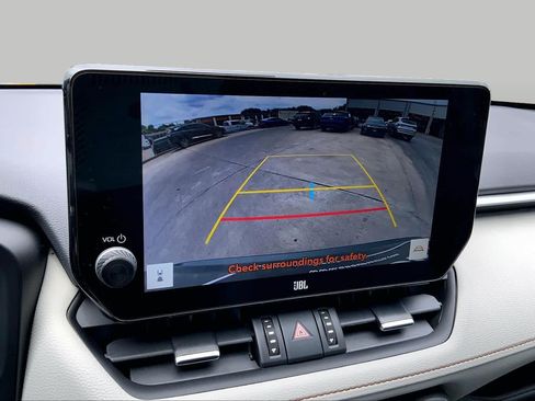 Used 2025 Toyota RAV4 Limited FWD image 27
