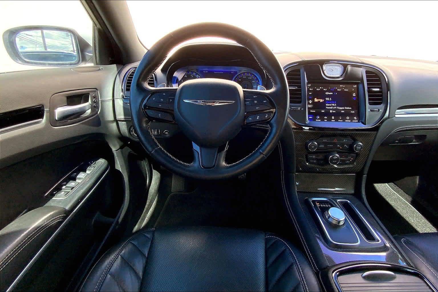 Used 2023 Chrysler 300 C RWD image 14