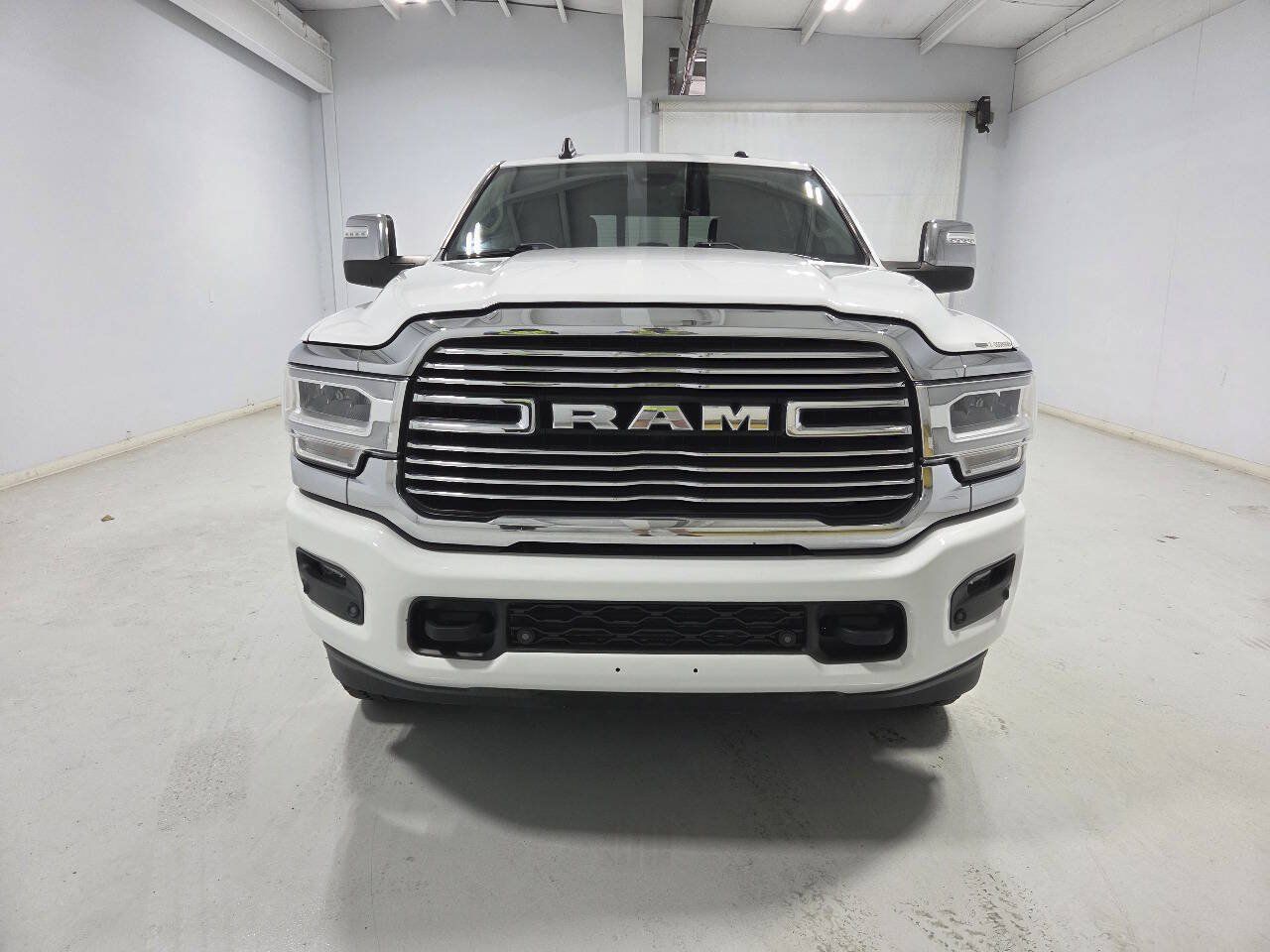 Used 2023 RAM 2500 Laramie AWD/4WD image 4