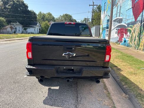 Used 2018 Chevrolet Silverado 1500 LTZ Z71 w/ Redline Edition AWD/4WD image 5