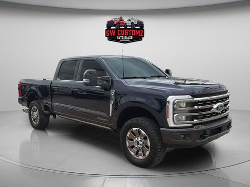 Used 2025 Ford F250 4x4 Crew Cab Super Duty image 1