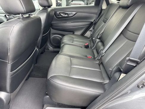 Used 2018 Nissan Rogue SL AWD/4WD image 15