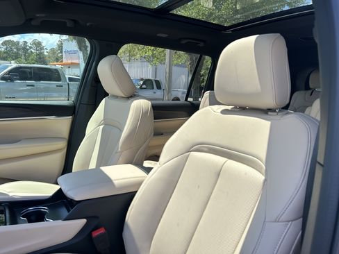 New 2026 Jeep Grand Cherokee L Limited RWD image 14