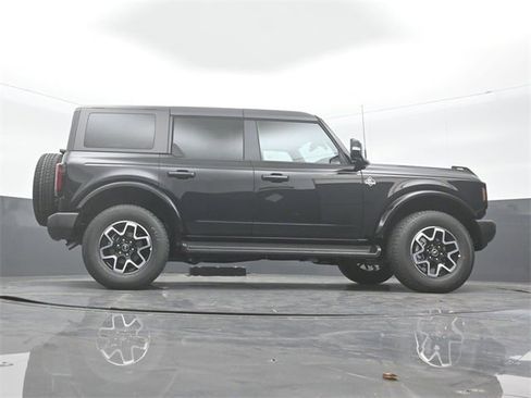 New 2025 Ford Bronco Outer Banks image 24