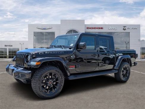Certified 2021 Jeep Gladiator Overland AWD/4WD image 5