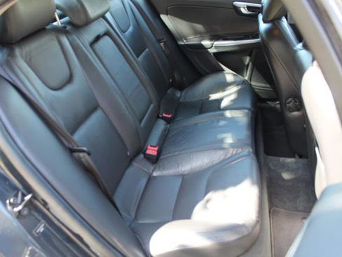 Used 2012 Volvo S60 T5 image 28