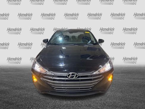 Used 2020 Hyundai Elantra SE FWD image 2