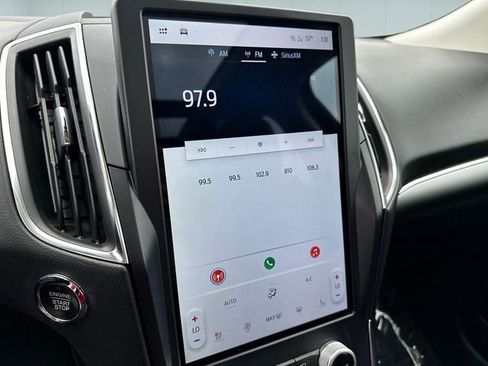 Used 2023 Ford Edge Titanium w/ Class II Trailer Tow Package image 21