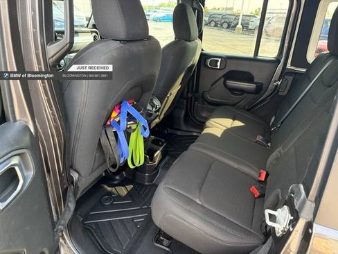 Used 2019 Jeep Wrangler Unlimited Sport AWD/4WD image 7