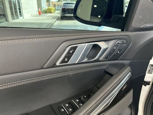 Used 2024 BMW X6 M60i w/ Climate Comfort Package image 46