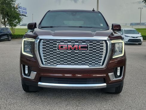 Used 2022 GMC Yukon Denali AWD/4WD image 2