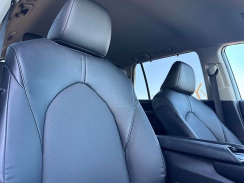 Certified 2025 Toyota Grand Highlander AWD image 22