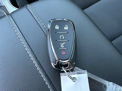 Used 2023 Chevrolet Blazer LT w/ Convenience Package FWD image 7