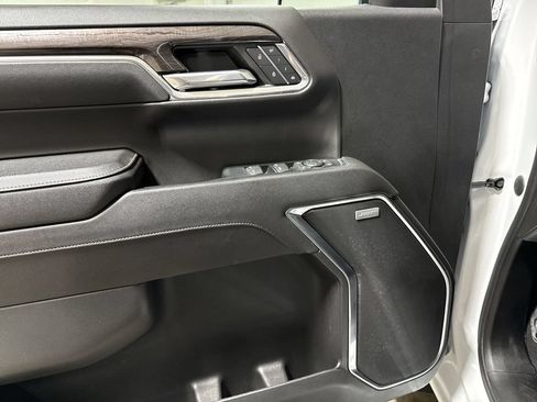 Used 2023 Chevrolet Silverado 1500 LTZ w/ LTZ Premium Package AWD/4WD image 21