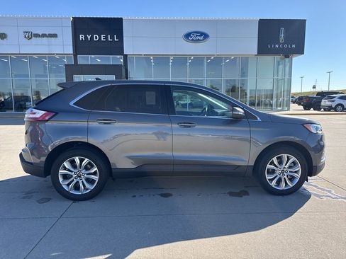 Used 2024 Ford Edge Titanium AWD/4WD image 2