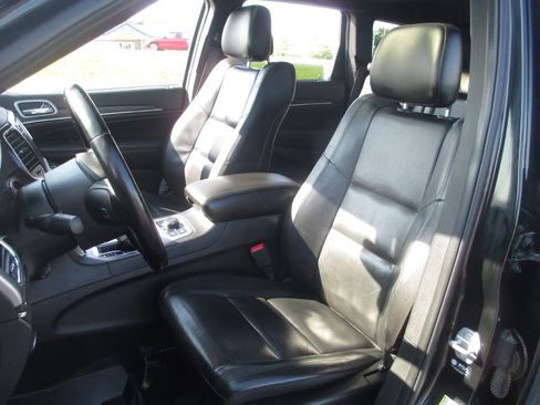 Used 2021 Jeep Grand Cherokee Limited w/ Sun & Sound Group AWD/4WD image 21