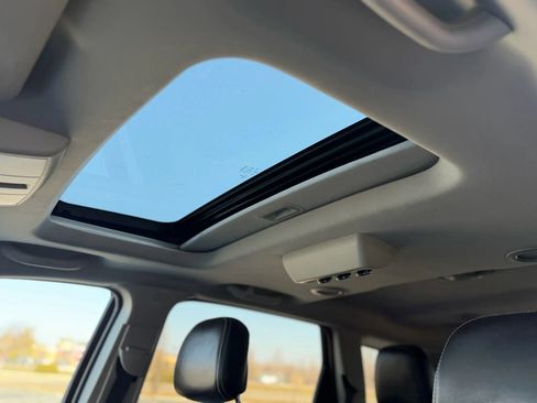 Used 2017 Dodge Journey Crossroad w/ Popular Equipment Group image 13