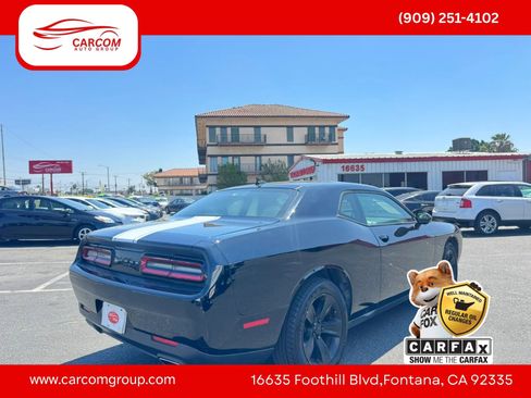 Used 2016 Dodge Challenger SXT w/ Sound Group RWD image 9