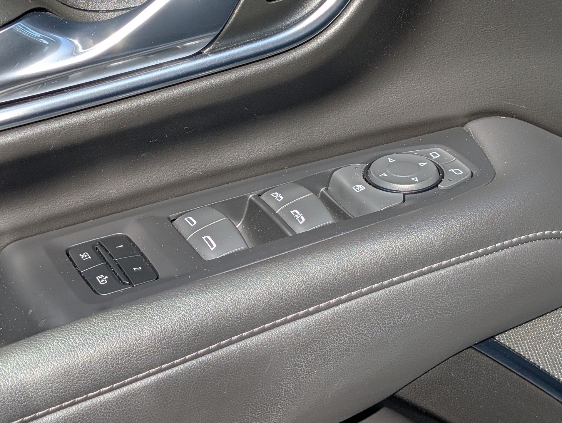 Certified 2024 Chevrolet Tahoe LT AWD/4WD image 19