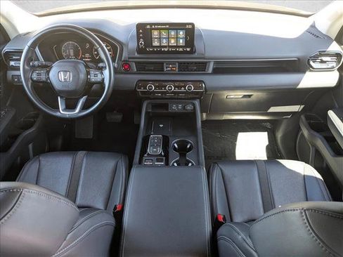 Used 2023 Honda Pilot EX-L image 17