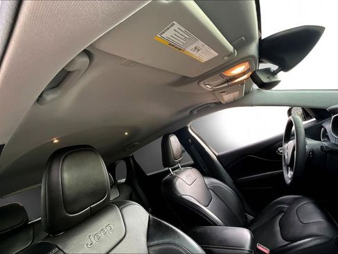 Used 2022 Jeep Cherokee Latitude Lux image 27