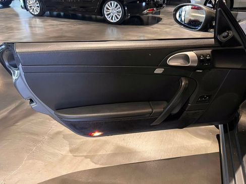 Used 2007 Porsche 911 Cabriolet image 18