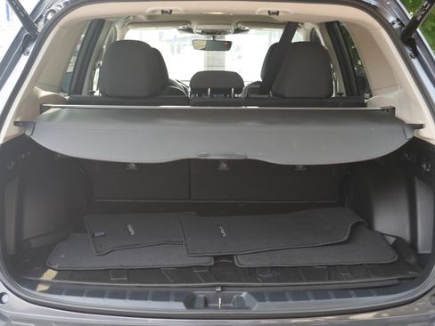 Used 2024 Subaru Forester Premium AWD/4WD image 24