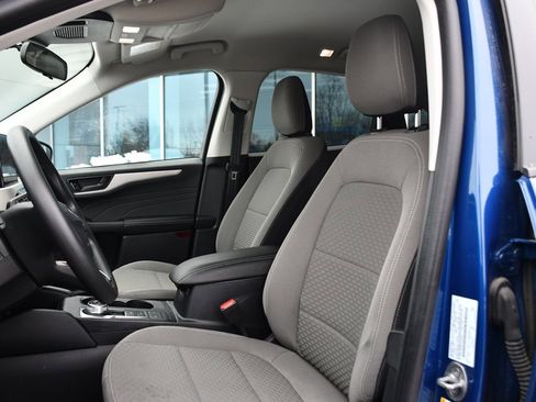 Used 2022 Ford Escape SE image 13