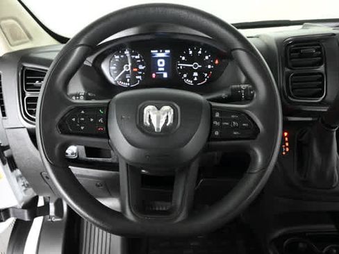 Used 2024 RAM ProMaster 2500 w/ Convenience Group FWD image 3