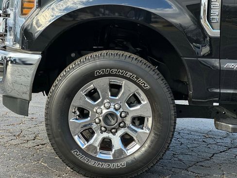 Certified 2019 Ford F250 Lariat w/ Lariat Ultimate Package image 26