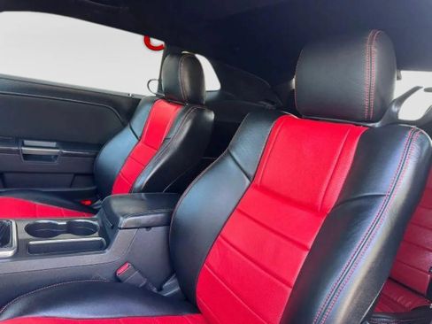 Used 2009 Dodge Challenger R/T RWD image 15