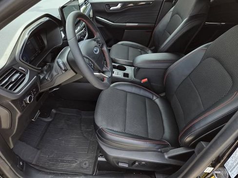 Used 2023 Ford Escape ST-Line w/ Tech Pack #1 FWD image 32