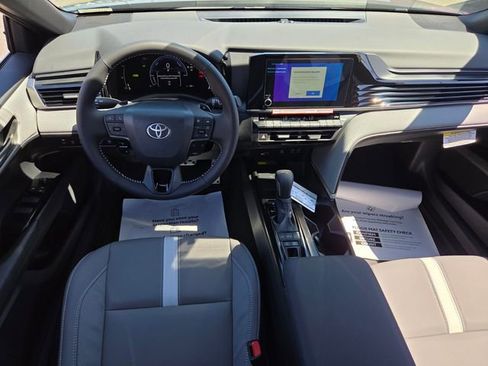 New 2026 Toyota Camry SE FWD image 8