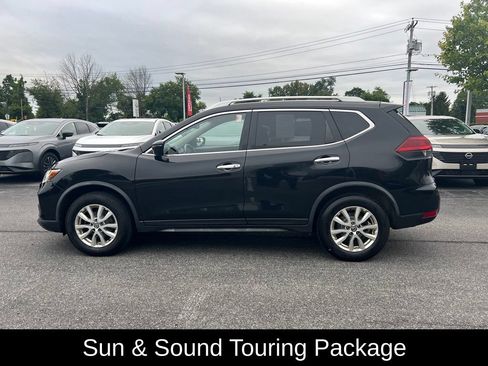 Used 2018 Nissan Rogue SV w/ Sun & Sound Touring Package AWD/4WD image 9