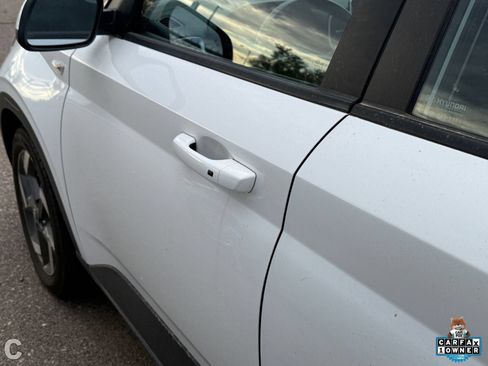 Used 2024 Hyundai Venue SEL FWD image 12