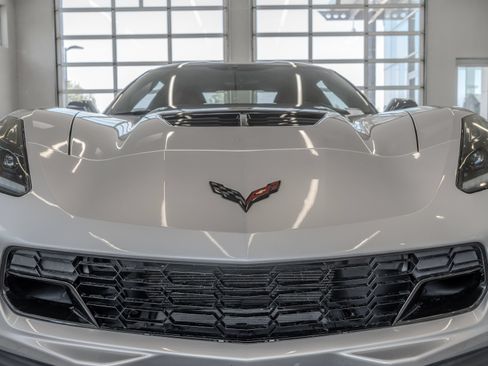 Used 2017 Chevrolet Corvette Z06 w/ Battery Protection Package RWD image 22