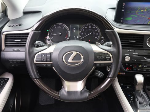 Certified 2022 Lexus RX 350L Luxury image 17