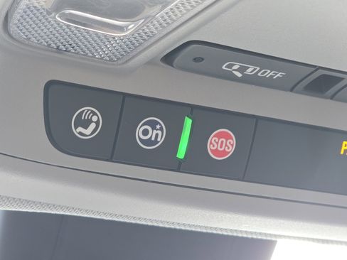 Certified 2021 GMC Terrain SLE w/ Driver Convenience Package image 12