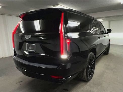 Certified 2023 Cadillac Escalade ESV Sport w/ LPO, ONYX Package image 8