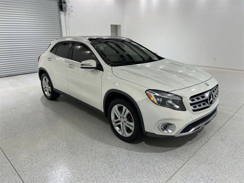Used 2018 Mercedes-Benz GLA 250 image 2