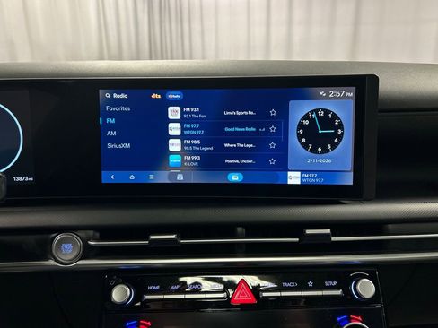 Used 2025 Hyundai Santa Cruz SEL image 15