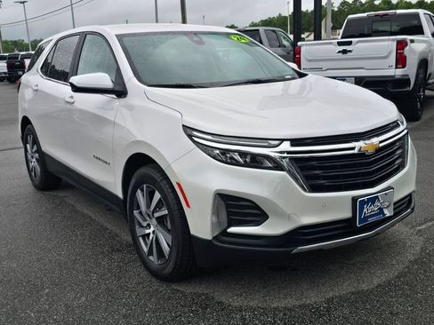 Used 2024 Chevrolet Equinox LT FWD image 7