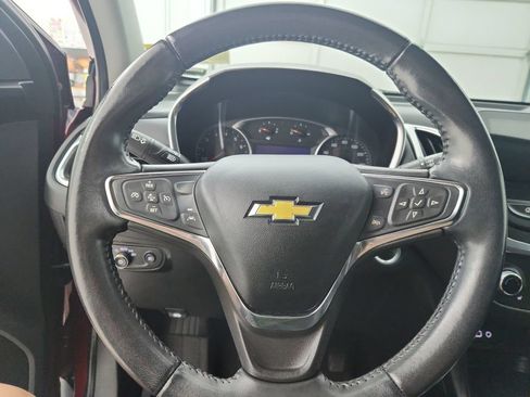 Used 2021 Chevrolet Equinox LT FWD image 24