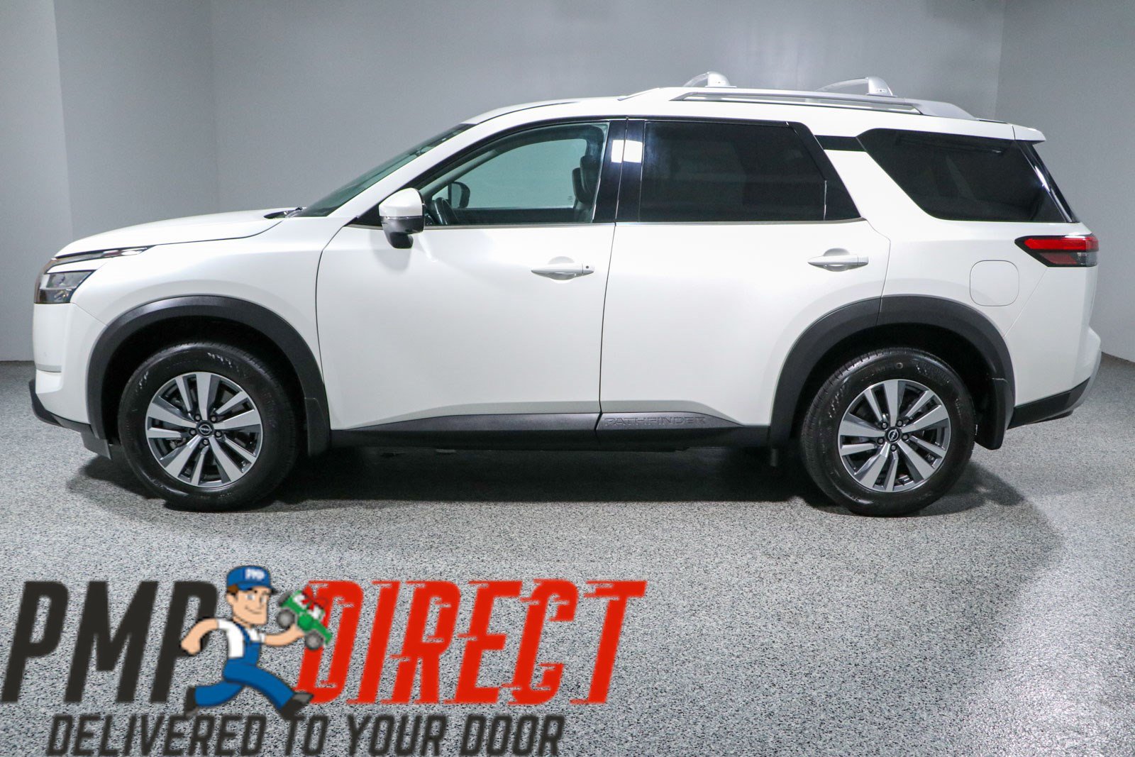 Used 2024 Nissan Pathfinder SL FWD image 10