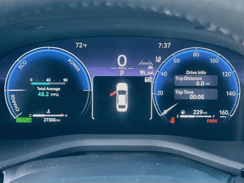 Used 2025 Toyota Camry XLE FWD image 12