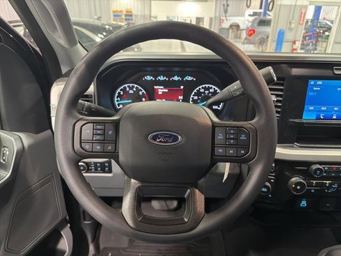 Used 2025 Ford F350 XLT w/ 360-Degree Camera Package image 15