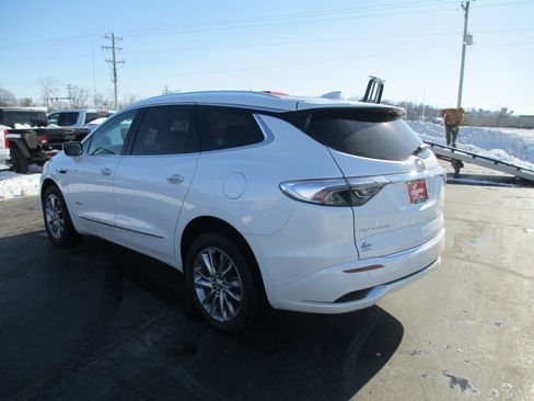 Certified 2023 Buick Enclave Avenir image 7