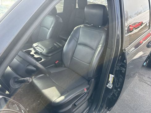 Used 2022 RAM 3500 Tradesman w/ Max Tow Package image 17