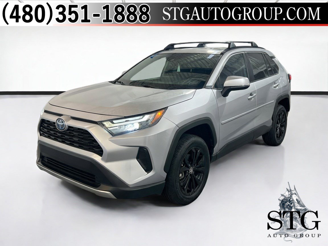 Used 2022 Toyota RAV4 SE w/ Convenience Package AWD/4WD image 1