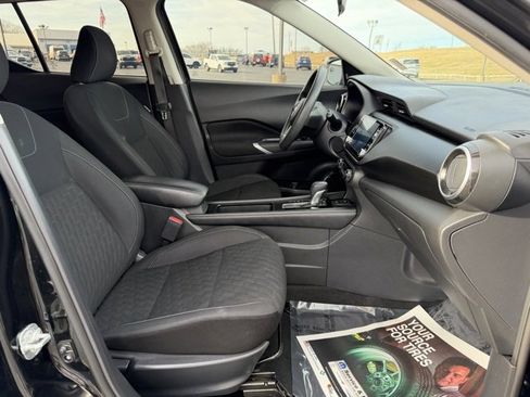 Used 2021 Nissan Kicks SV image 9